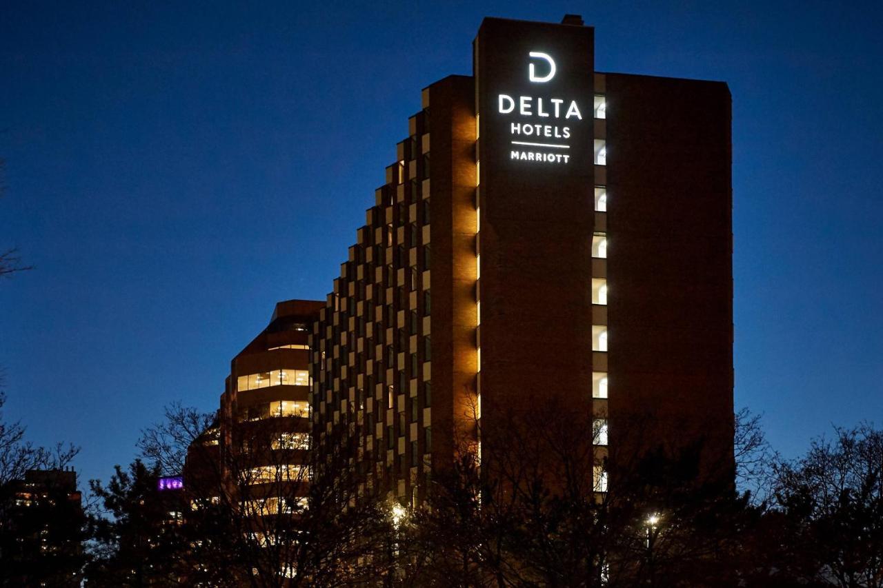 Delta Hotels By Marriott Toronto Mississauga Exterior photo